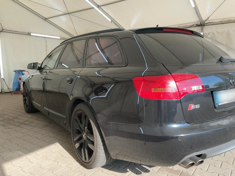 Audi S6 5.2 V10 FSI quattro — zdjęcie 3