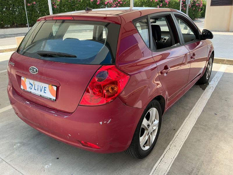 Kia cee'd 1.6 Active — zdjęcie 2