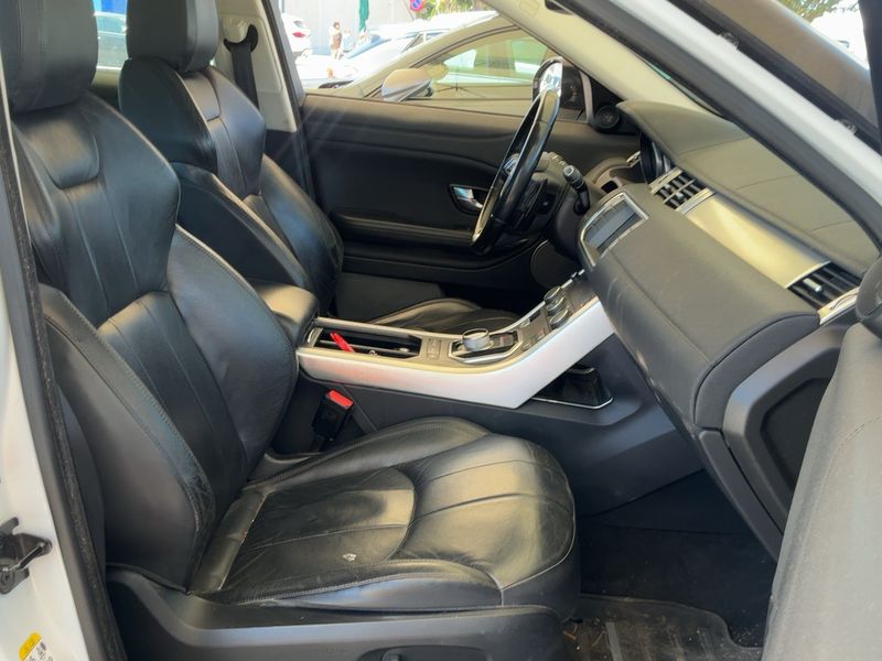 Land Rover Evoque 2.0 Td4 SE — zdjęcie 11