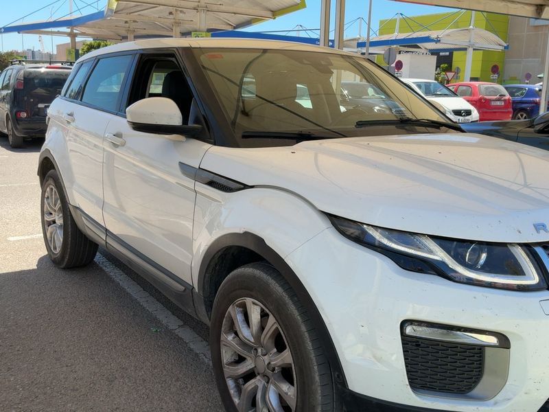 Land Rover Evoque 2.0 Td4 SE — zdjęcie 8