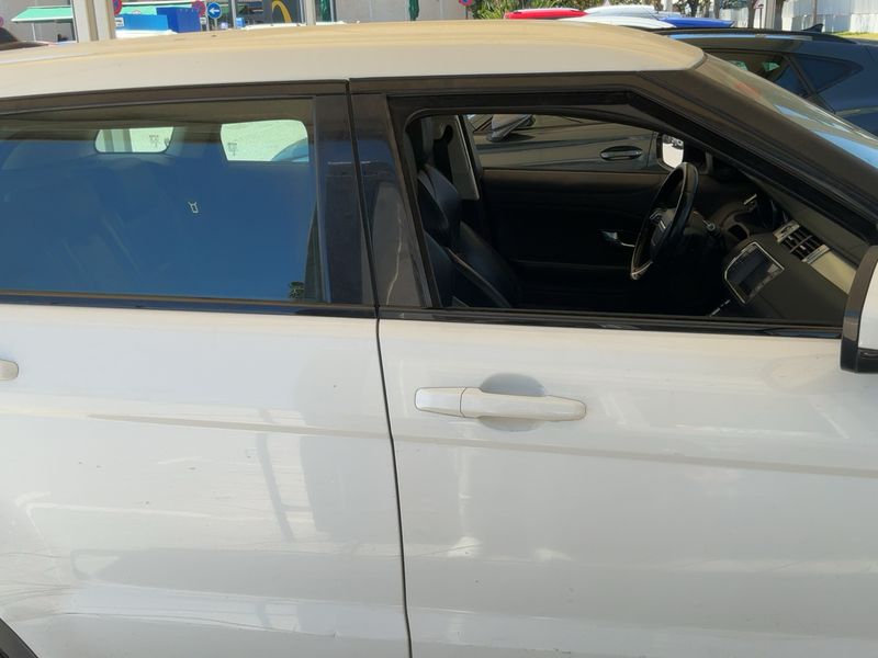 Land Rover Evoque 2.0 Td4 SE — zdjęcie 7