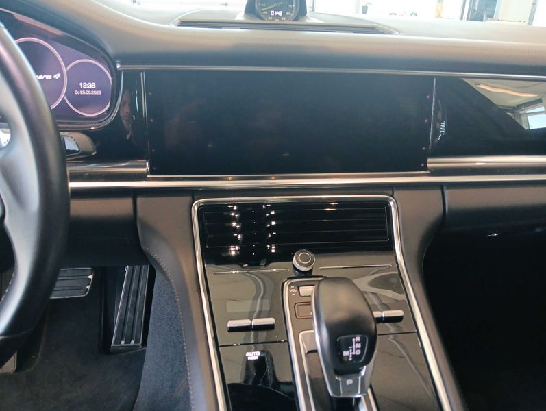 Porsche Panamera 4 E-Hybrid — zdjęcie 24