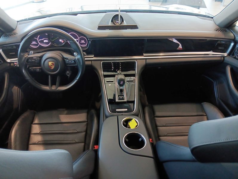 Porsche Panamera 4 E-Hybrid — zdjęcie 11