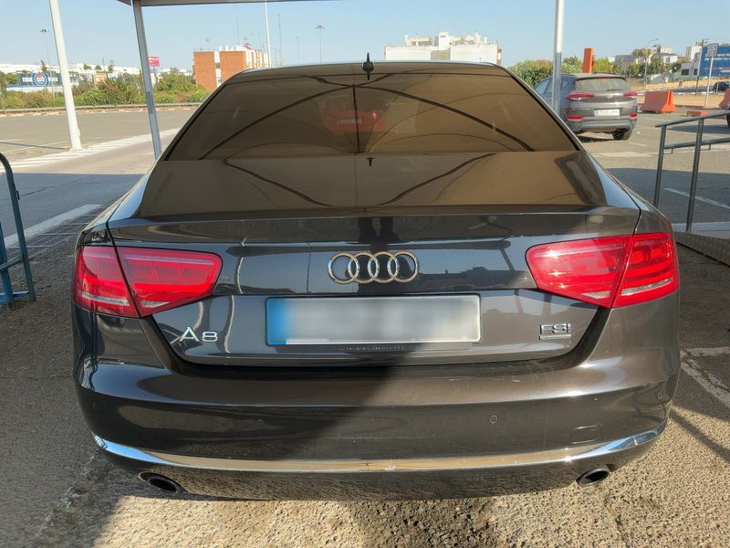 Audi A8 4.2 V8 FSI quattro — zdjęcie 5