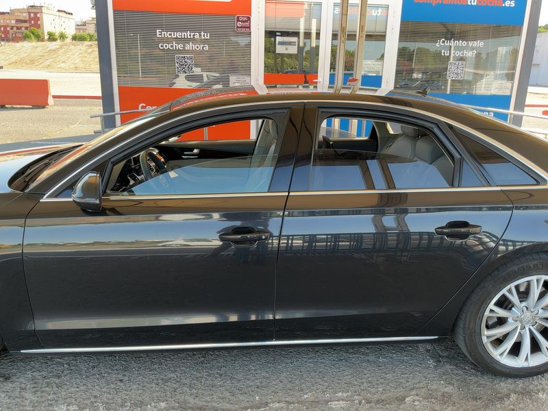 Audi A8 4.2 V8 FSI quattro — zdjęcie 4