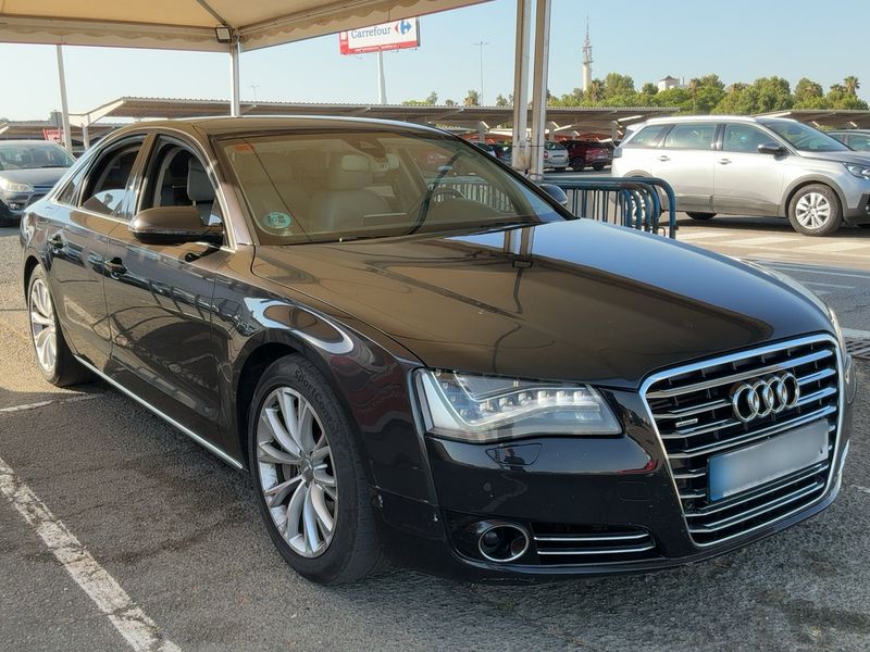 Audi A8 4.2 V8 FSI quattro — zdjęcie 8
