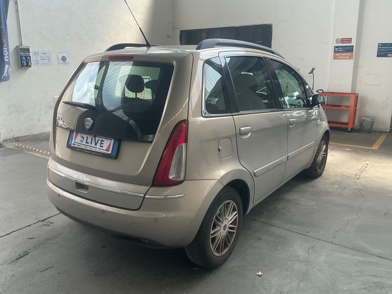 Lancia Musa 1.6 Diesel Oro+ — zdjęcie 2