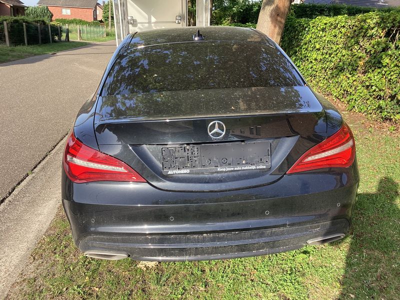 Mercedes-Benz CLA-Klasse CLA 180 AMG Line — zdjęcie 5