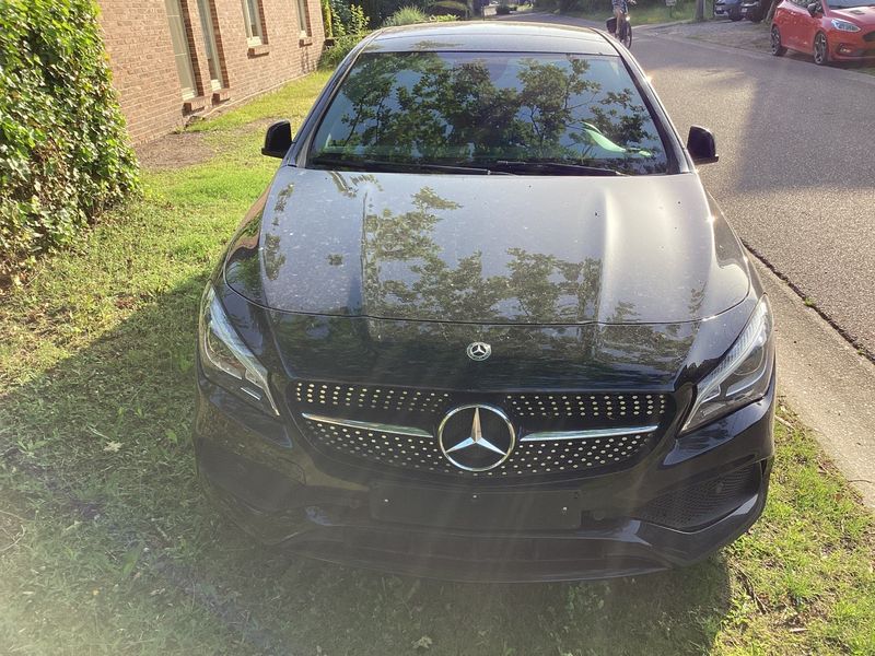 Mercedes-Benz CLA-Klasse CLA 180 AMG Line — zdjęcie 9