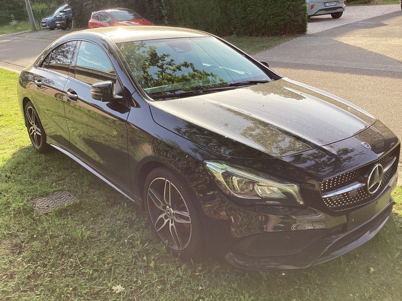 Mercedes-Benz CLA-Klasse CLA 180 AMG Line — zdjęcie 8