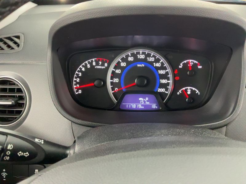 Hyundai i10 1.0 YES! — zdjęcie 13