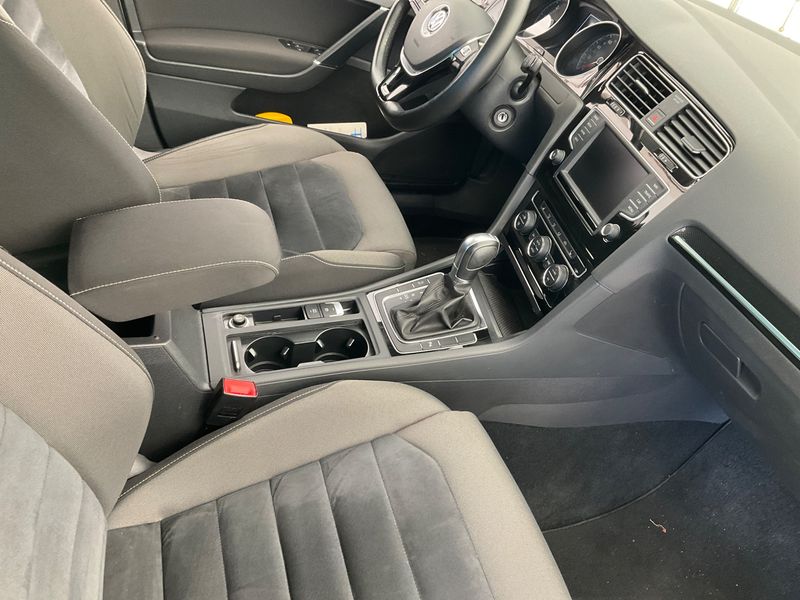 Volkswagen Golf VII 2.0 TDI Highline BlueMotion Tech 2016 – снимка 23
