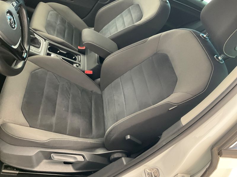Volkswagen Golf VII 2.0 TDI Highline BlueMotion Tech 2016 – снимка 24