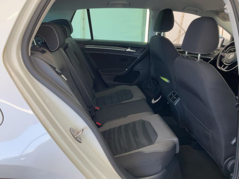 Volkswagen Golf VII 2.0 TDI Highline BlueMotion Tech — zdjęcie 14