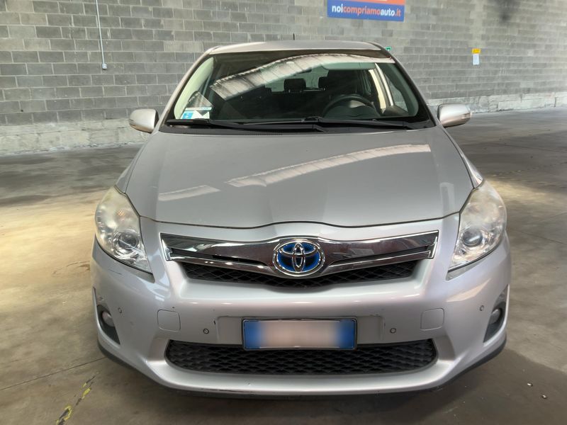 Toyota Auris 1.8 Hybrid Executive — zdjęcie 9