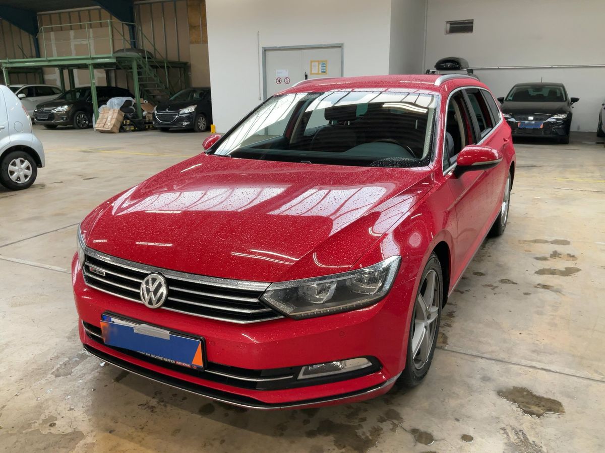 Volkswagen Passat 2015 — photo 1