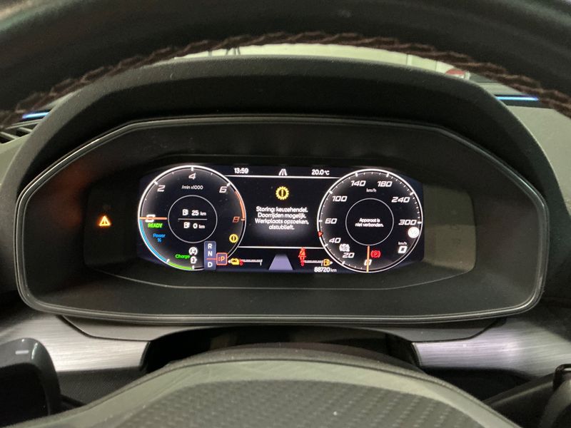 Cupra Formentor 1.4 e-HYBRID VZ — zdjęcie 13