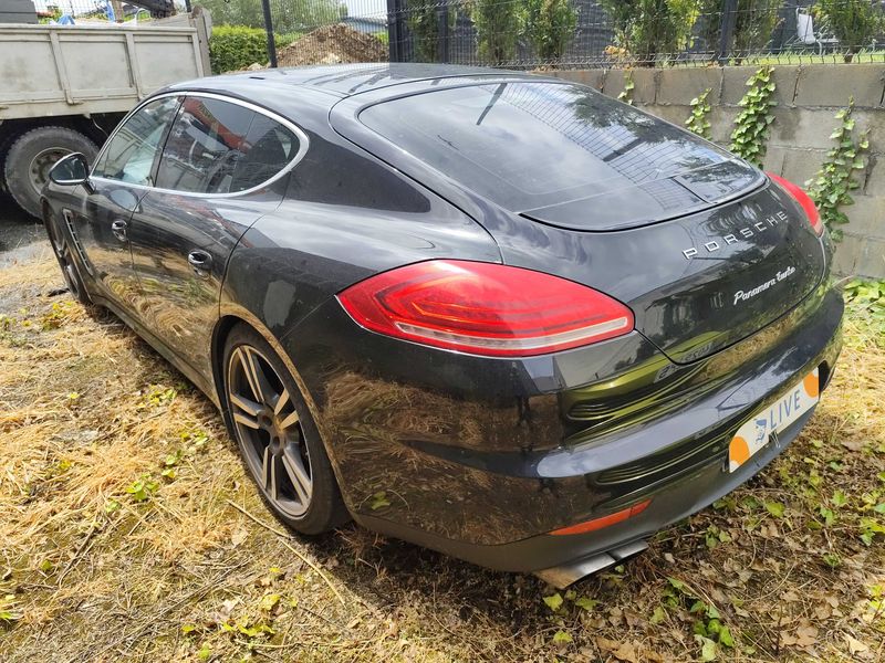 Porsche Panamera Turbo — zdjęcie 3