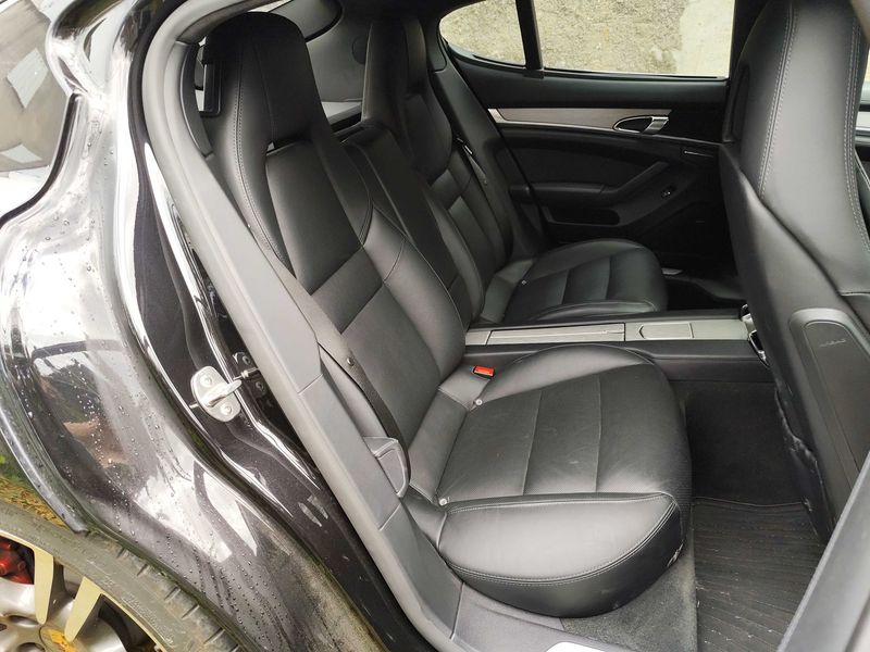 Porsche Panamera Turbo — zdjęcie 14