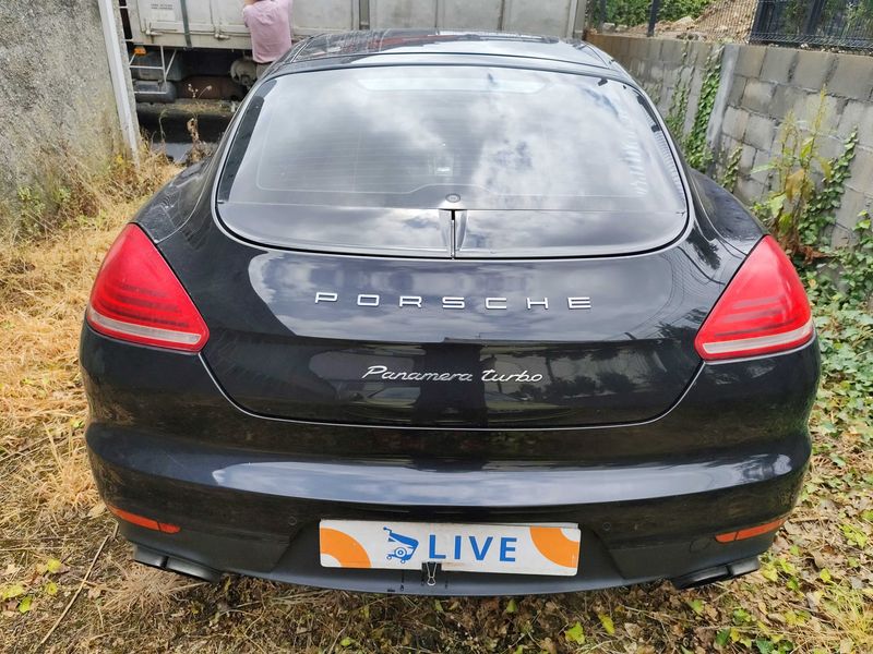 Porsche Panamera Turbo — zdjęcie 4