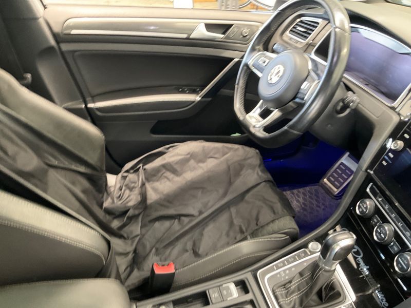 Volkswagen Golf VII 2.0 TDI GTD BlueMotion Tech 2018 – снимка 30