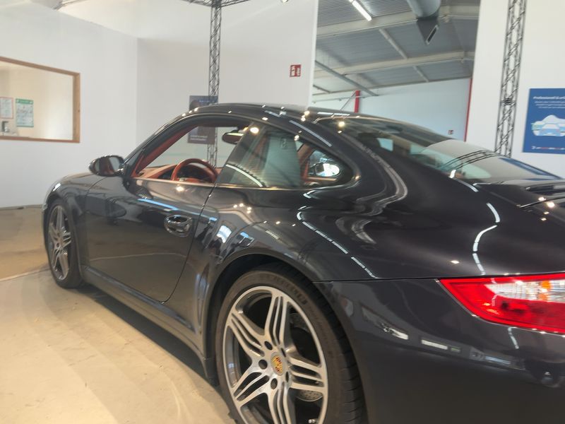 Porsche 911 997 Carrera 4 — zdjęcie 3