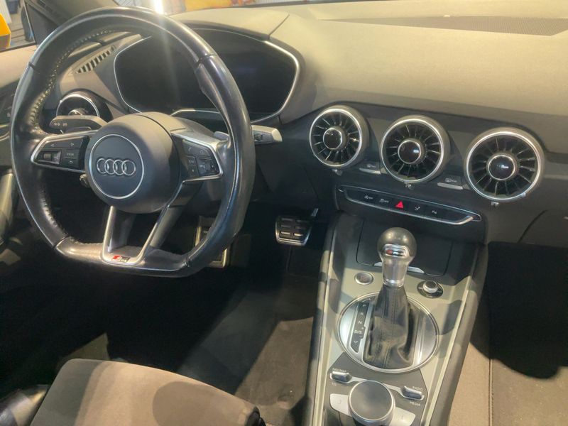 Audi TT 1.8 TFSI Roadster — zdjęcie 12