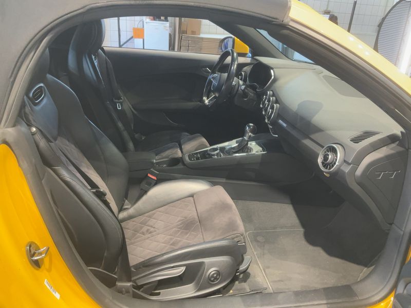 Audi TT 1.8 TFSI Roadster — zdjęcie 11