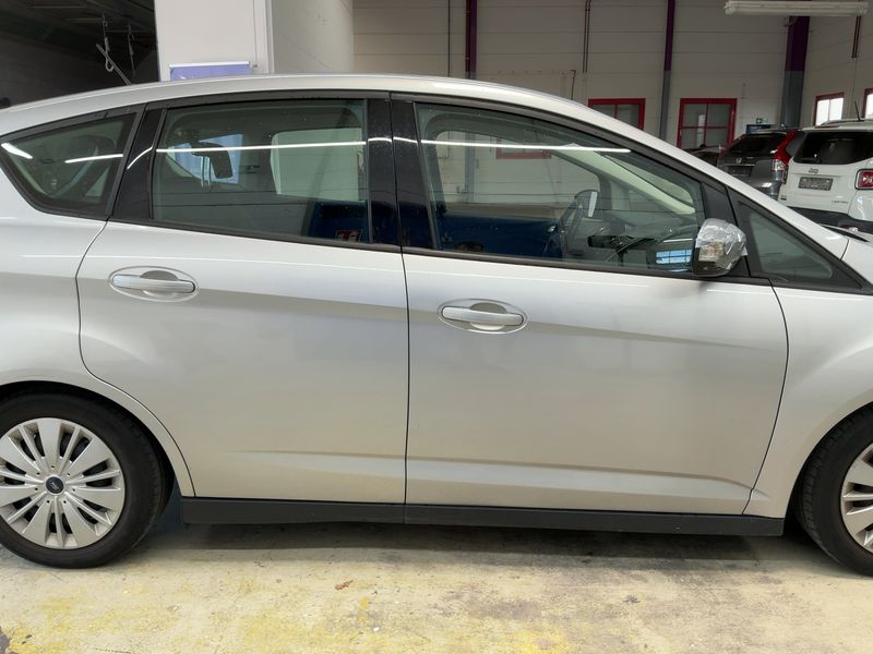 Ford C-Max 1.0 EcoBoost Trend 2017 – снимка 10