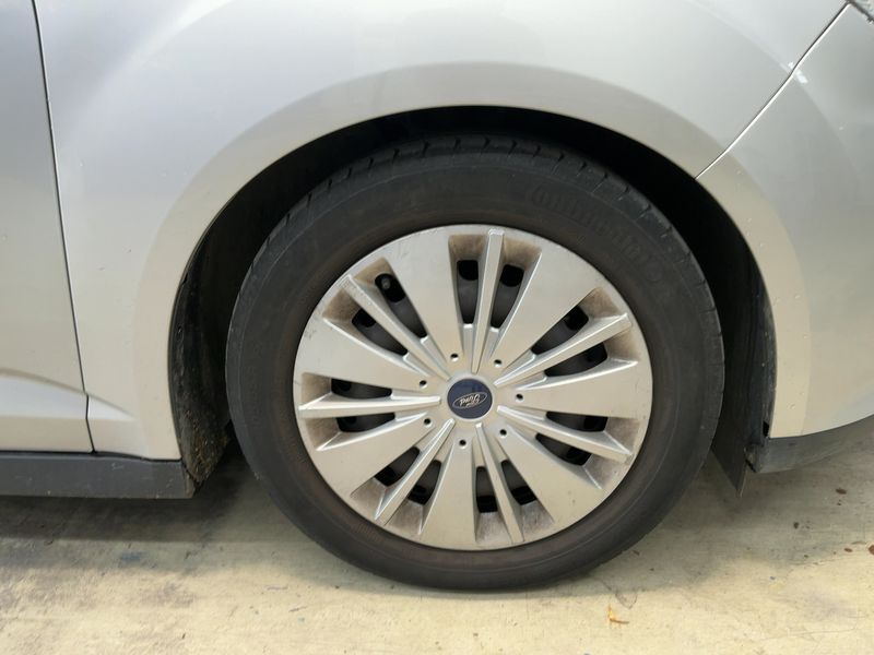 Ford C-Max 1.0 EcoBoost Trend 2017 – снимка 11