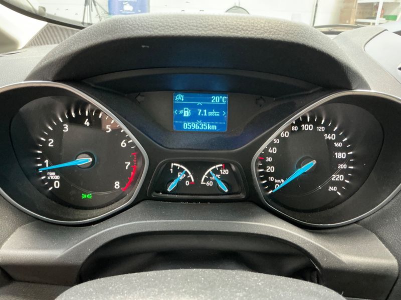 Ford C-Max 1.0 EcoBoost Trend 2017 – снимка 19