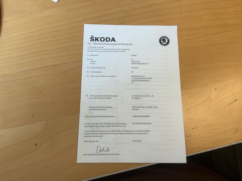 Skoda Octavia 2.0 TDI Elegance — zdjęcie 16