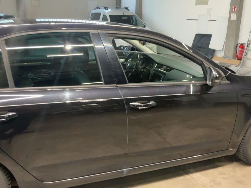 Skoda Octavia 2.0 TDI Elegance — zdjęcie 7