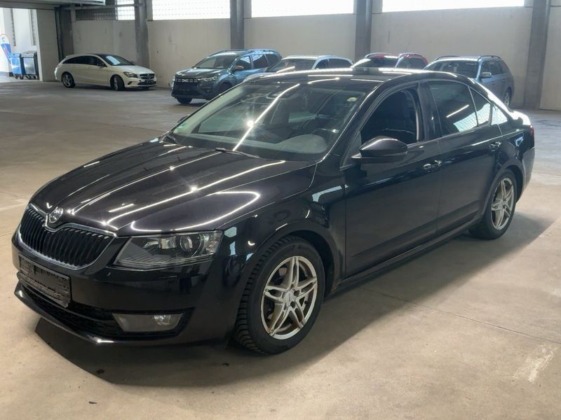 Skoda Octavia 2.0 TDI Elegance — zdjęcie 1