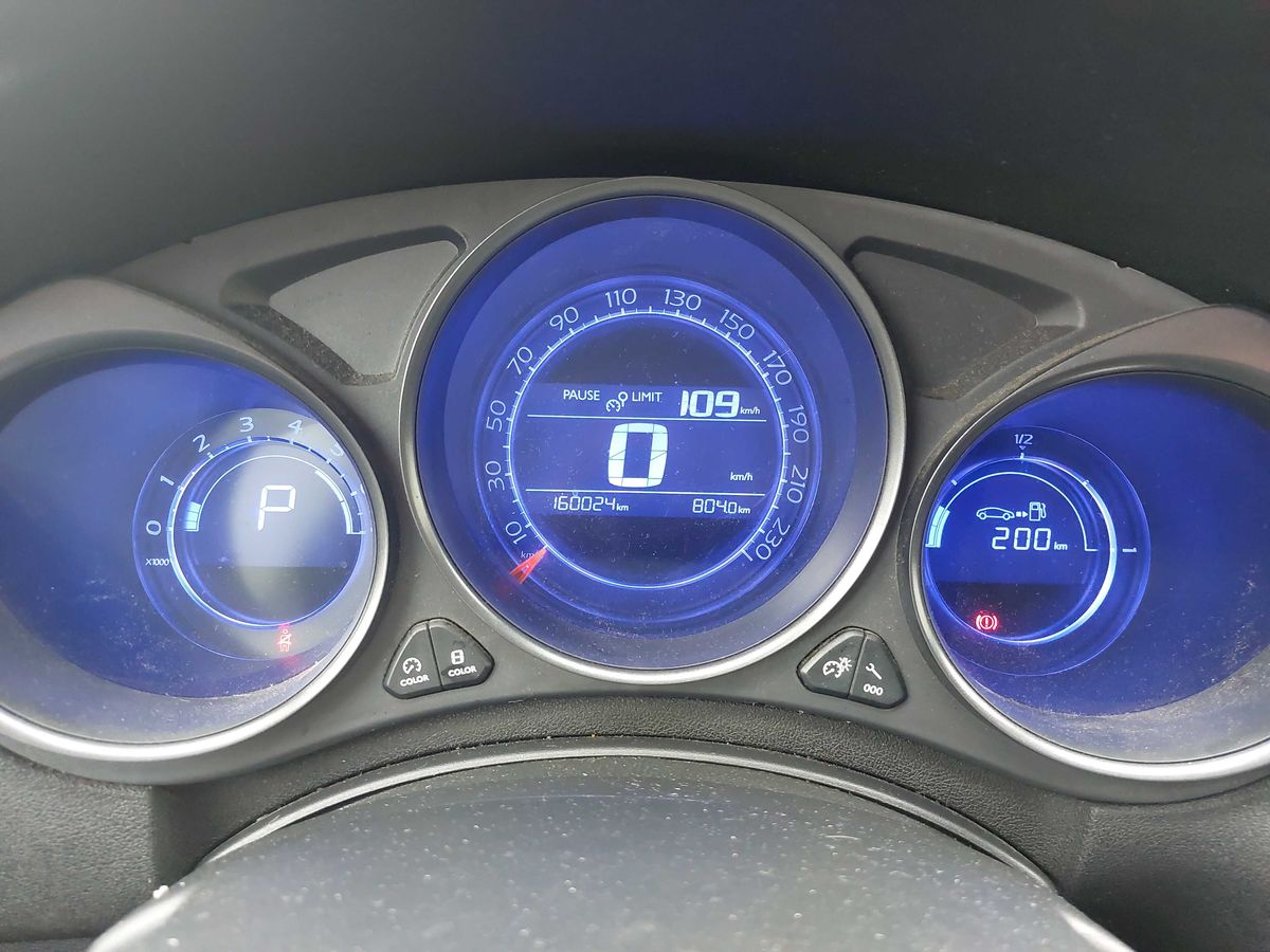 Citroen C4 2017 — photo 22
