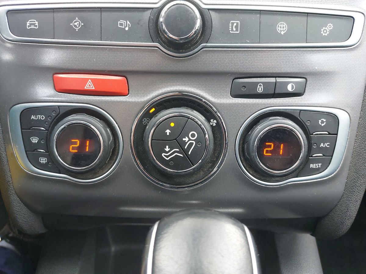 Citroen C4 2017 — photo 28