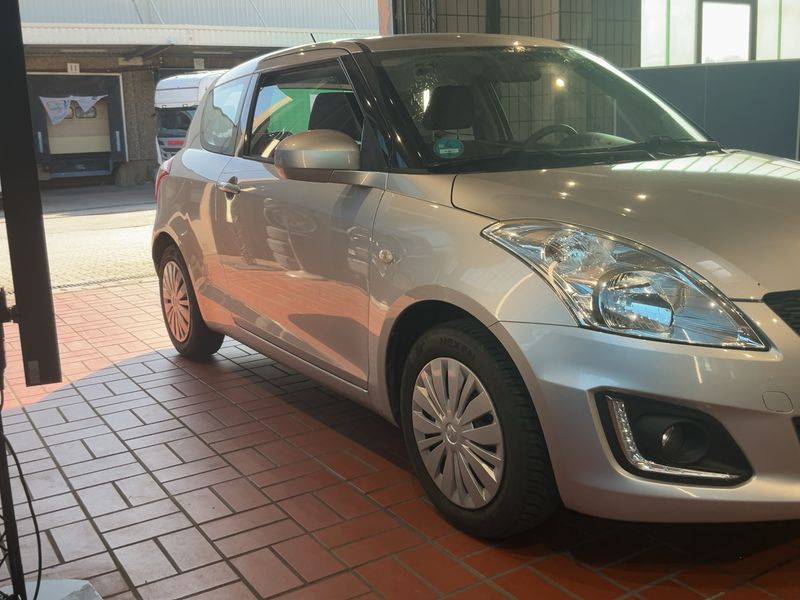 Suzuki Swift 1.2 Basic — zdjęcie 8