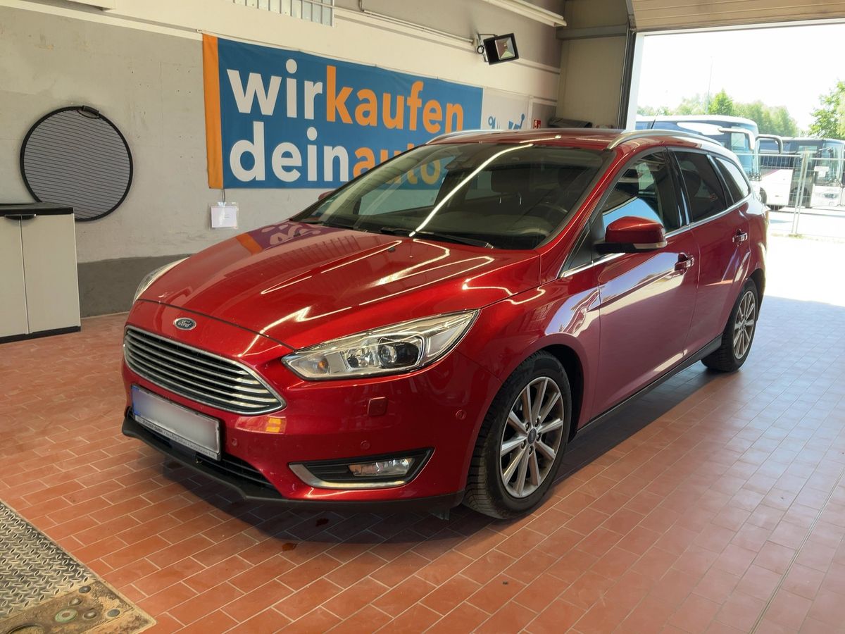 Ford Focus 2016 — photo 1
