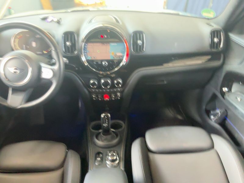 MINI Countryman Cooper D Classic Trim 2023 – снимка 17