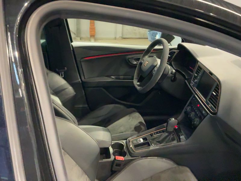 Seat Leon 2.0 TSI Cupra 300 4Drive R — zdjęcie 11