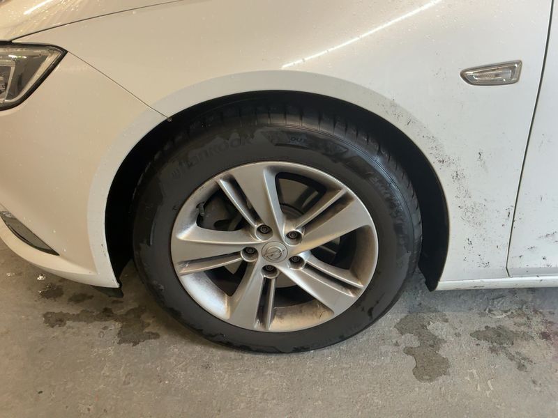 Opel Insignia Sports Tourer 1.5 SIDI Turbo INNOVATION 2017 – снимка 3