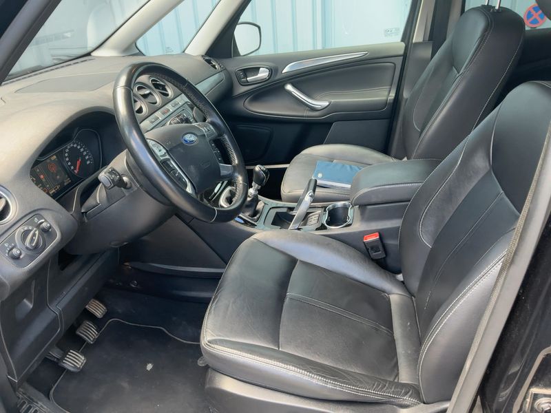 Ford Galaxy 2.0 TDCi Titanium — zdjęcie 11