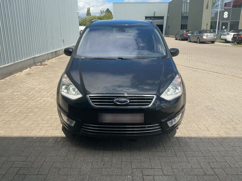 Ford Galaxy 2.0 TDCi Titanium — zdjęcie 9