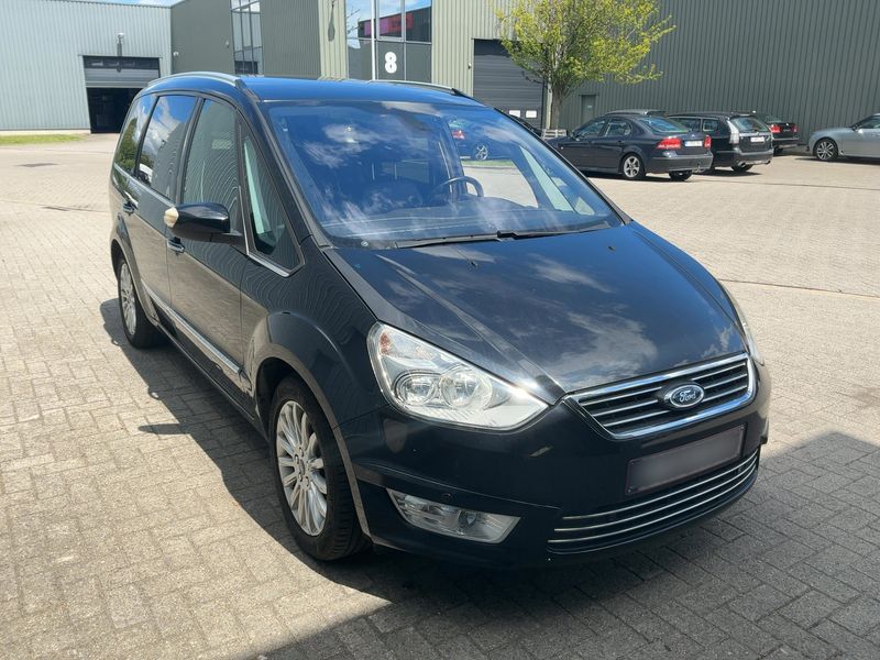 Ford Galaxy 2.0 TDCi Titanium — zdjęcie 8