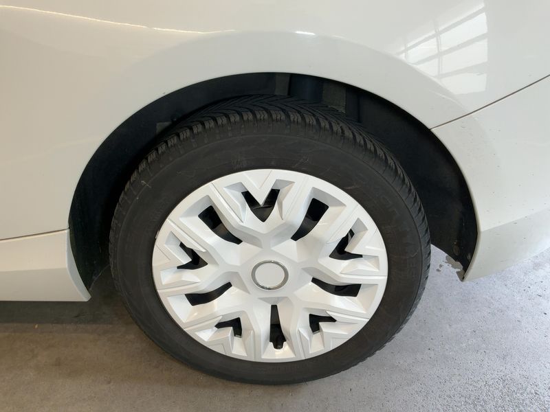 BMW 1er 114i 2013 – снимка 5
