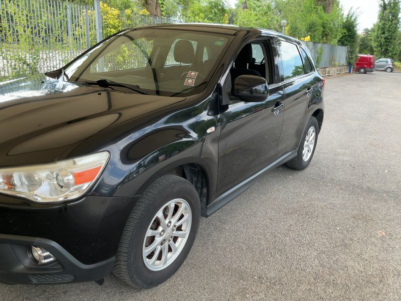 Mitsubishi ASX 1.8 DI-D Invite 2WD — zdjęcie 2