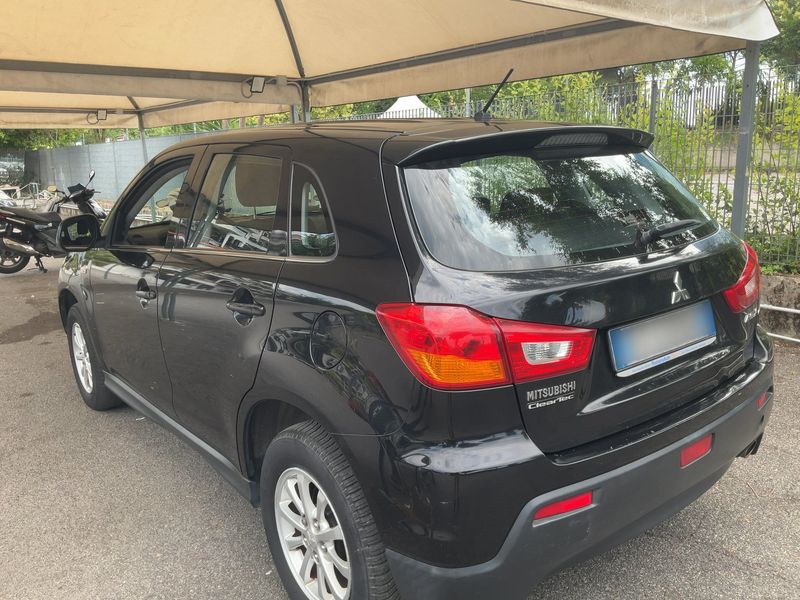 Mitsubishi ASX 1.8 DI-D Invite 2WD — zdjęcie 3