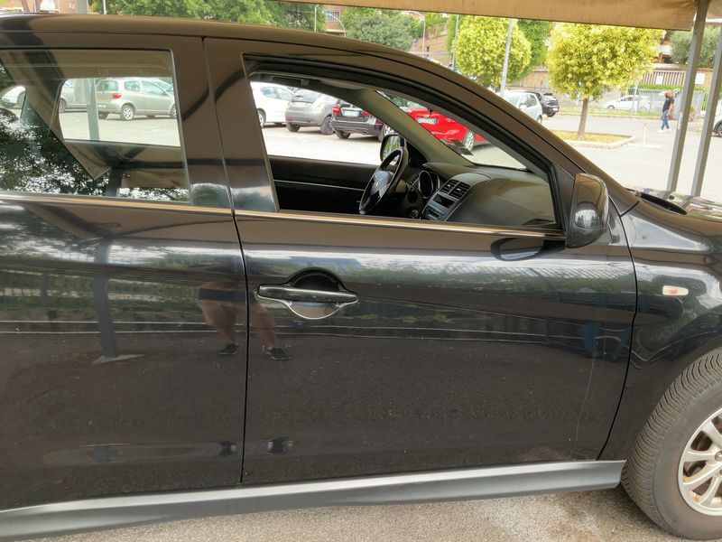 Mitsubishi ASX 1.8 DI-D Invite 2WD — zdjęcie 7