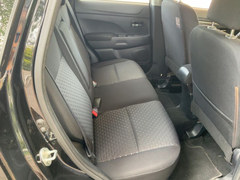 Mitsubishi ASX 1.8 DI-D Invite 2WD — zdjęcie 14