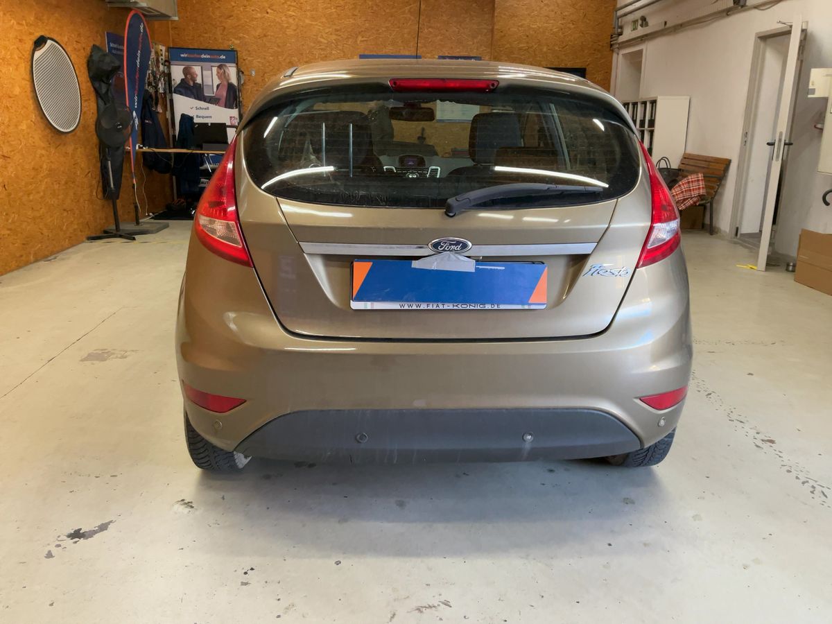 Ford Fiesta 2011 — photo 8